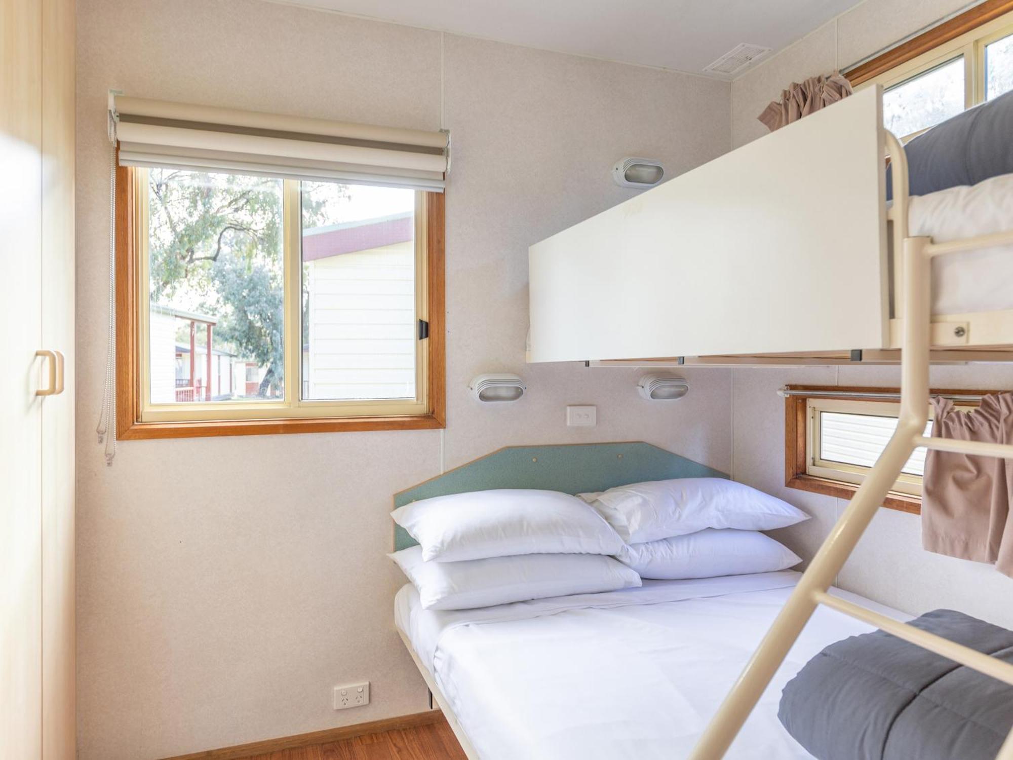 Nrma Echuca Holiday Park ภายนอก รูปภาพ