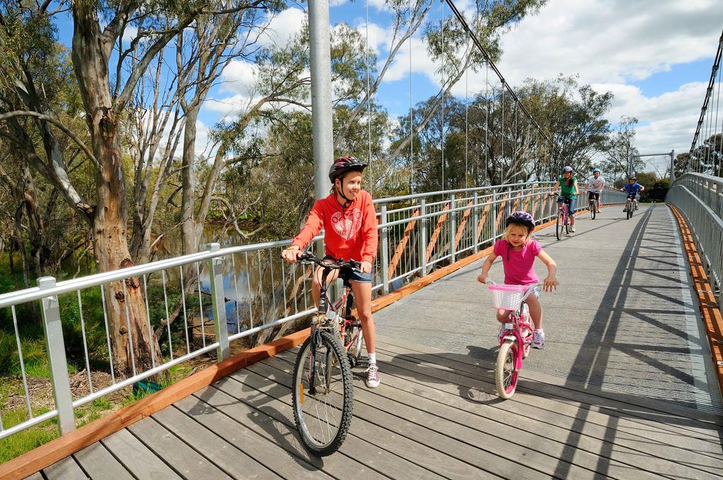 Nrma Echuca Holiday Park ภายนอก รูปภาพ