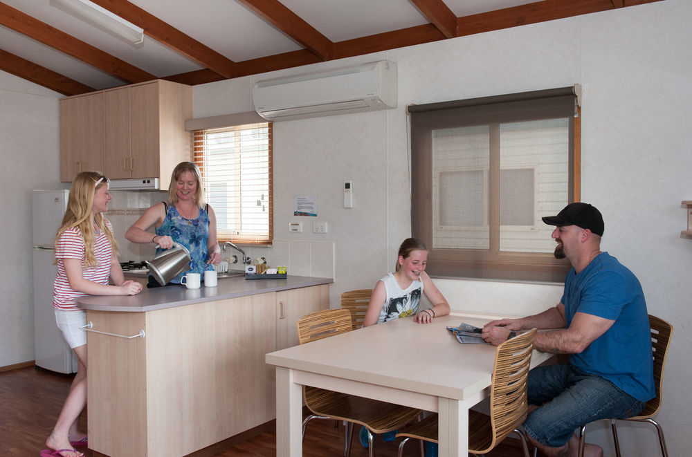 Nrma Echuca Holiday Park ภายนอก รูปภาพ